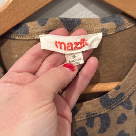 Mazik Leopard Print Graphic Muscle Tee Sleeveless Size Small - Picture 3 of 7